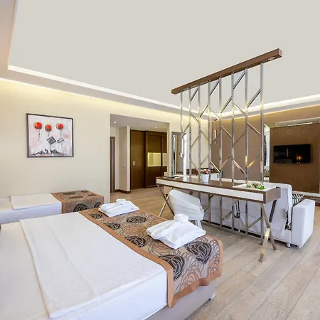 Hotel My